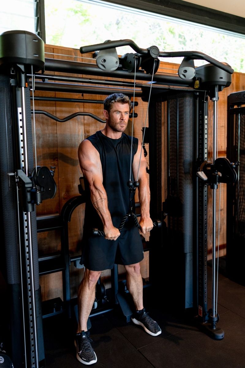 FT2 PRO Functional Trainer komplett med bänk